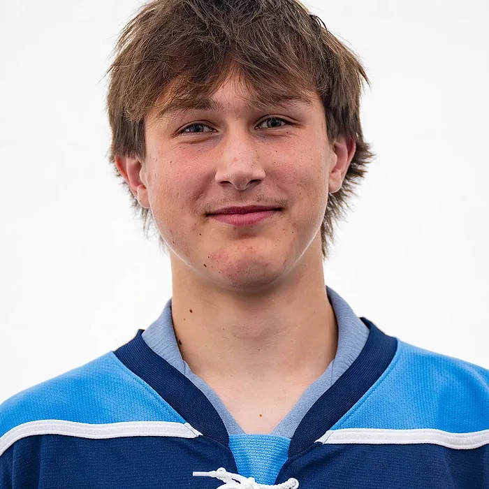 Centreman Cruze Campbell from EPIC Sports Hockey Academy 18U AAA Team